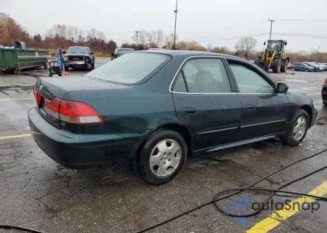 2001 Honda Accord Ex z USA, uszkodzony, nr VIN 1HGCG16511A077233